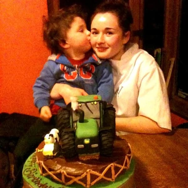 The cake that changed everything, 2013, photo 1