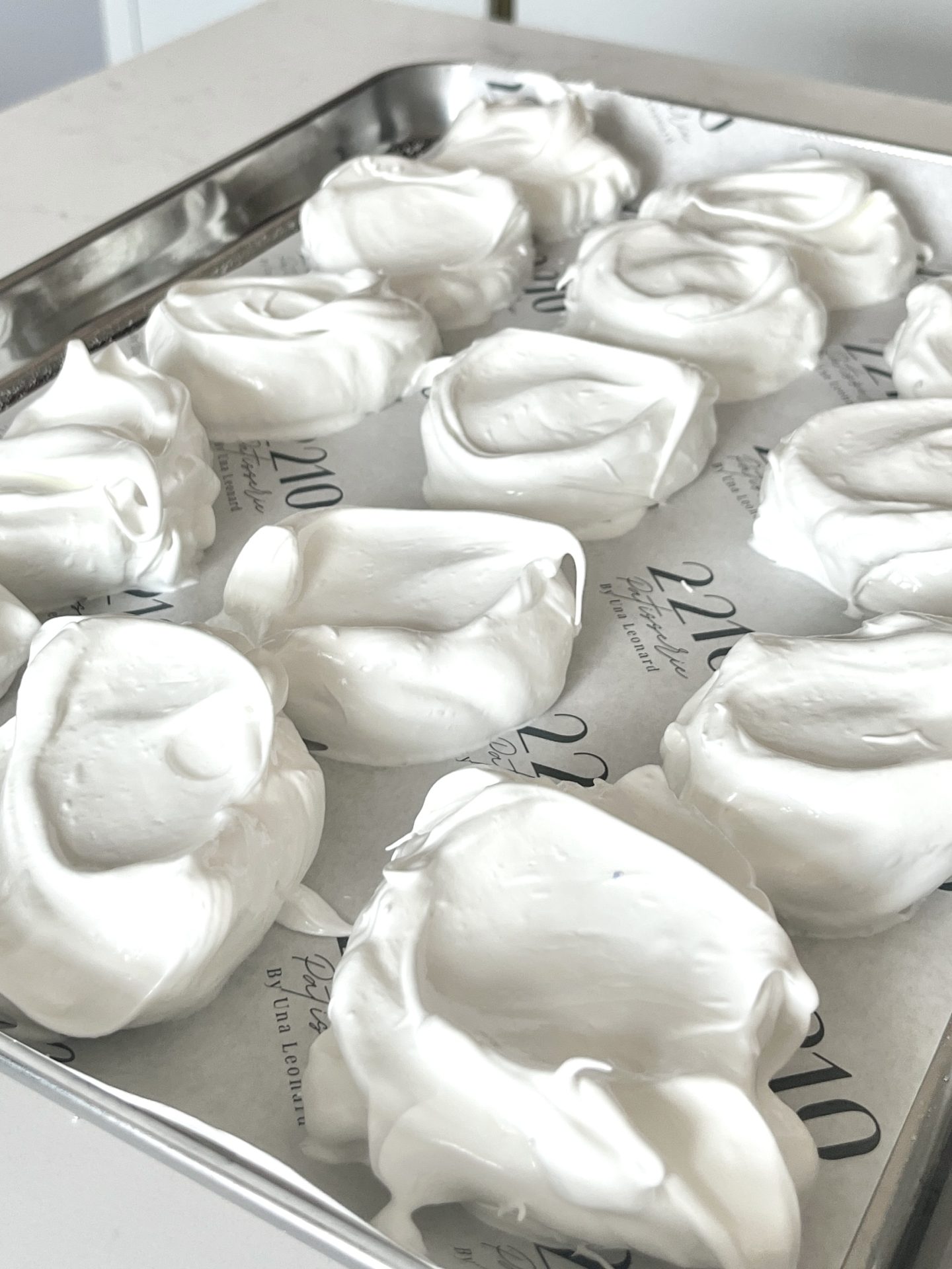 Summer Meringues 2210 Patisserie